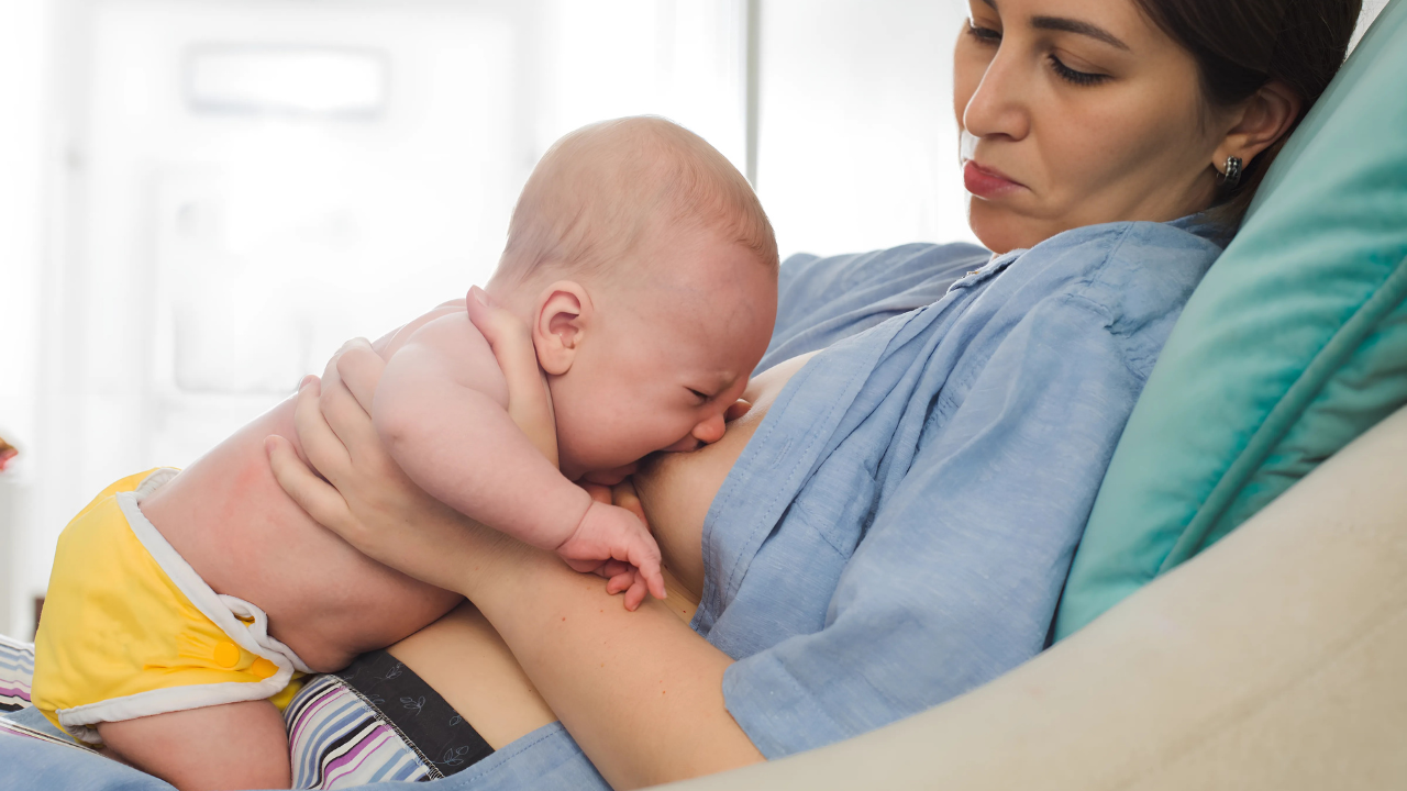 Bebê Rejeitando a Amamentação: Entenda os Motivos e Saiba Como Resolver